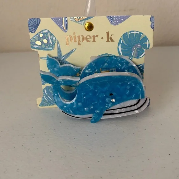 Piper K Blue Whale Hair Clip - Picture 1 of 4
